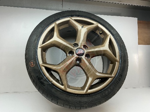Ford Focus ST3 250 18 Inch Alloy Wheel Snowflake